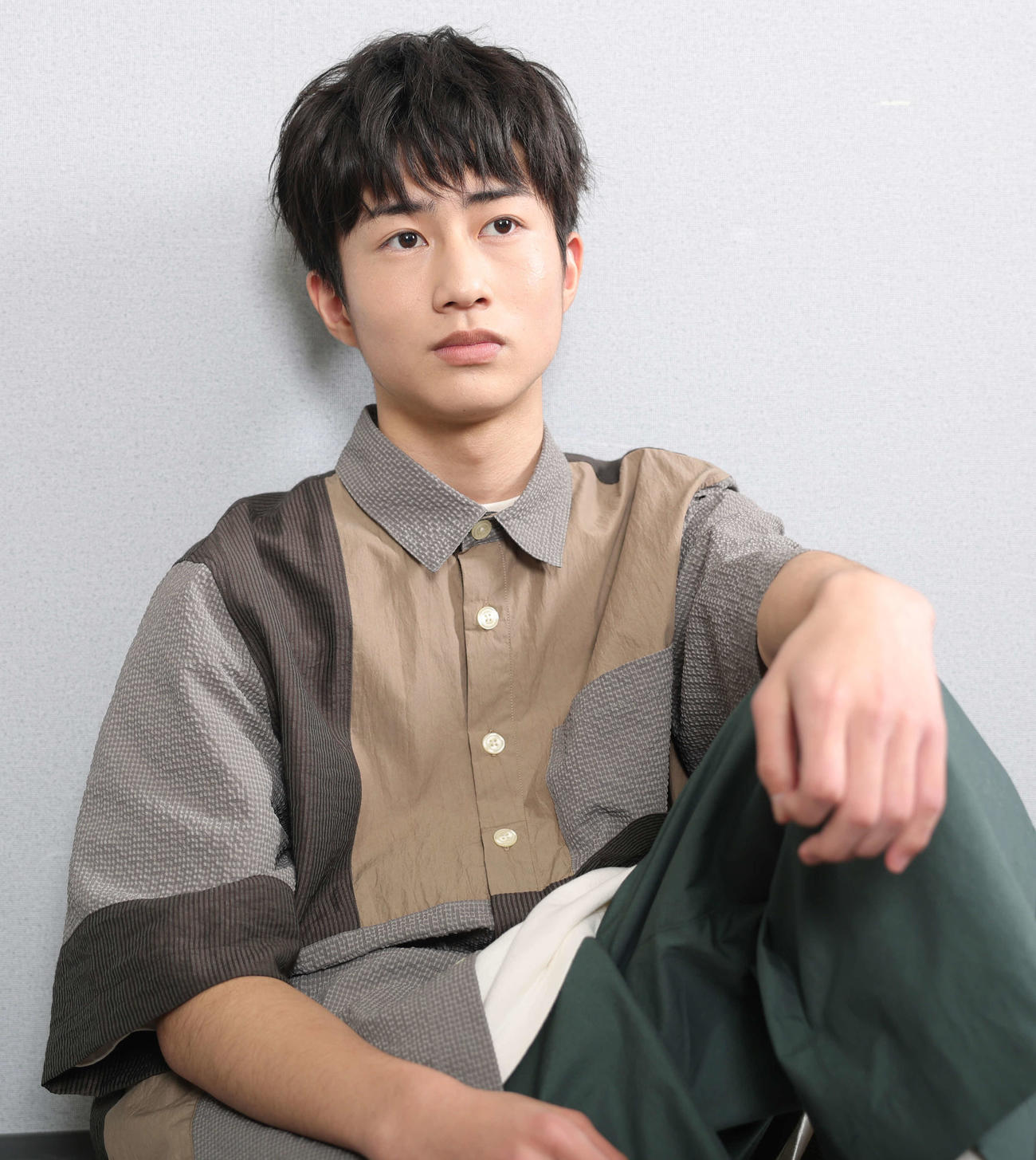 映画館で観た「ある男」での坂元愛登さんの演技に感心していた私は、将来のスター候補と確信しながらシャッターを押しました（撮影・野上伸悟）