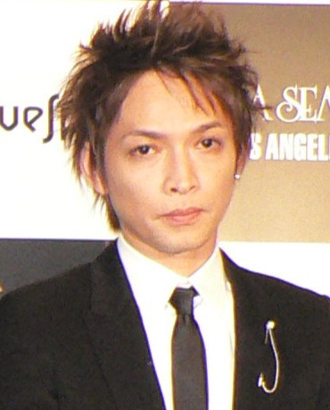 LUNA SEA・INORAN、雪の中でたたずむ姿「なんてオシャレ」「カッコ良すぎます！」