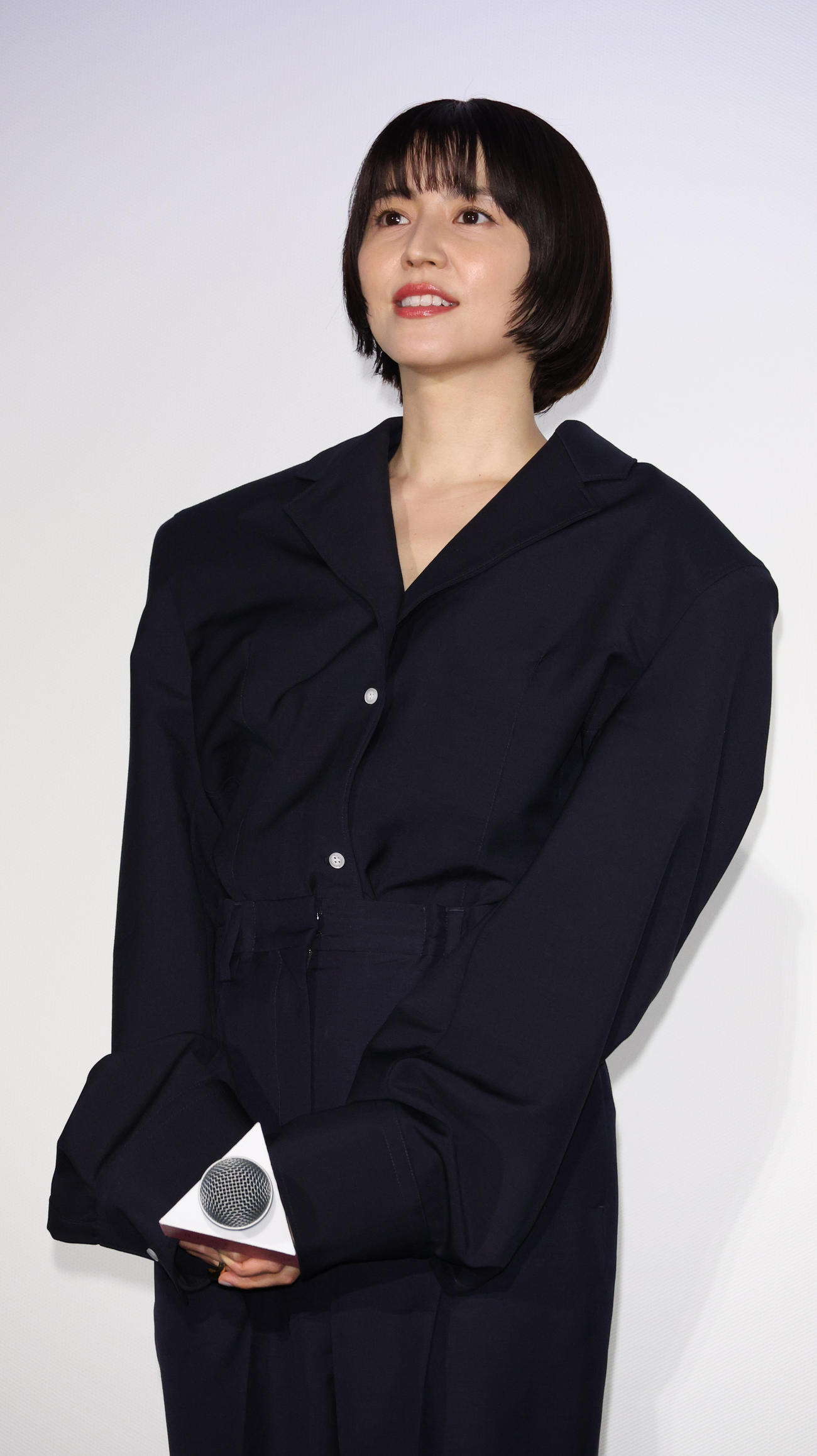 映画「四月になれば彼女は」初日舞台あいさつを行った長澤まさみ（撮影・中島郁夫）