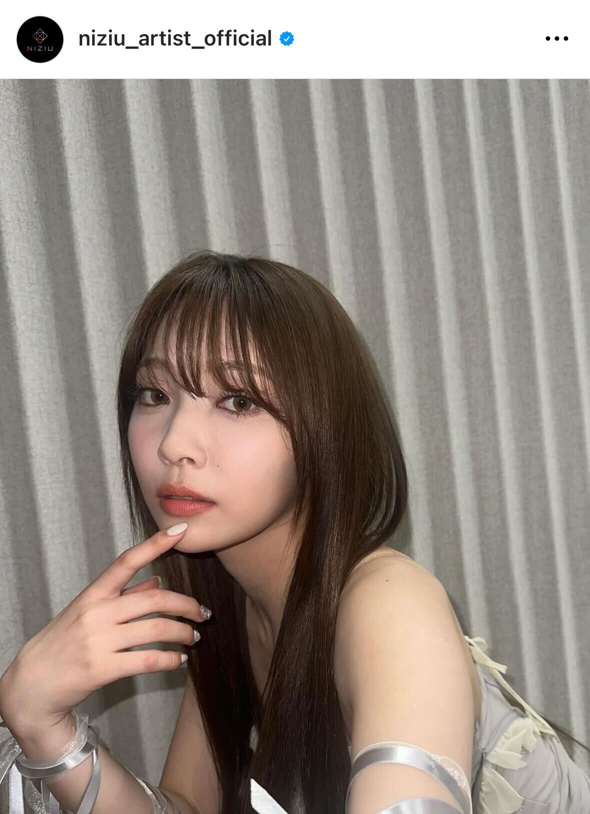 NiziU公式インスタグラムから