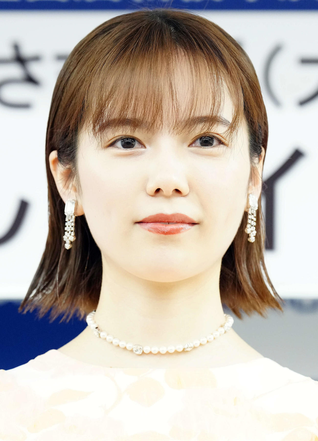 初のフォトエッセー「ぱるるのおひとりさま論」を発売した島崎遥香（撮影・たえ見朱実）
