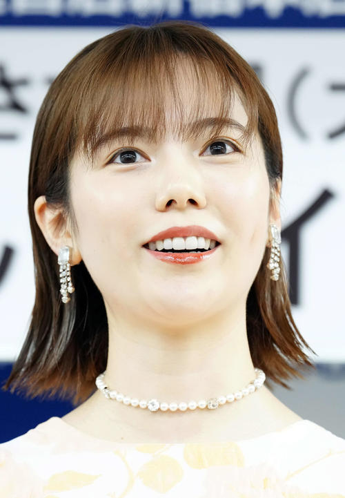 「塩対応」から10年、島崎遥香「時代が追いついてくれたなと」おひとりさま極めて初エッセー本