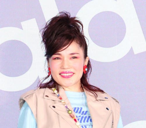 平野ノラ「生きてて良かった2024」憧れアーティストと２ショット、母には「１番の親孝行」