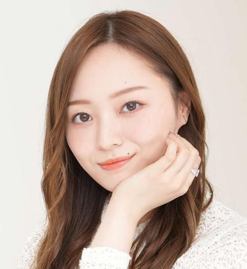 乃木坂46梅澤美波、山下美月との「うめやま」ツーショット公開　「たくさん聴いて」ファン歓喜