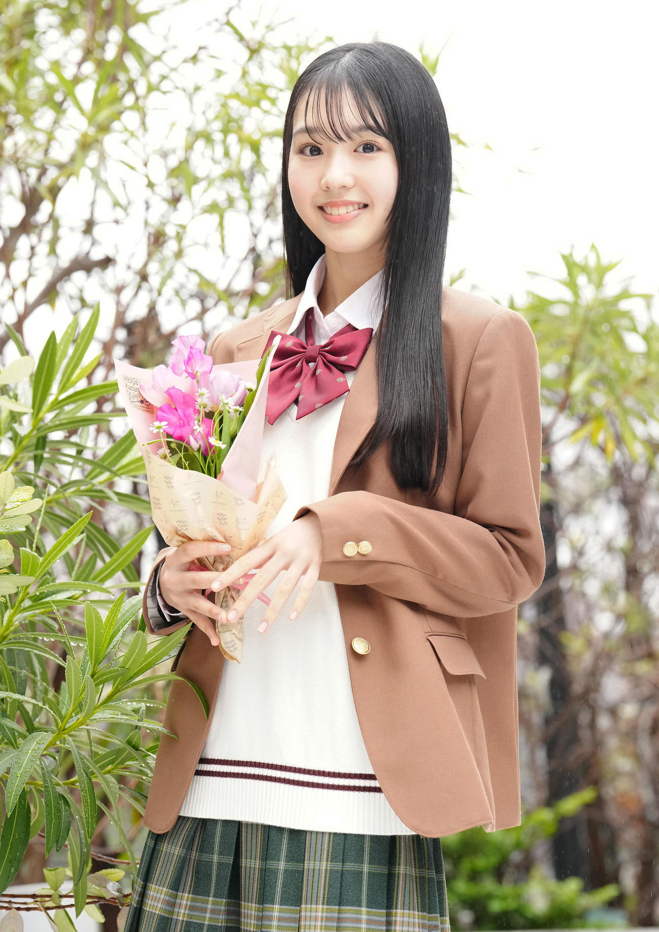 4月から高校生、新生活に笑顔がはじけるセブンティーン専属モデルの宮迫翠月（撮影・たえ見朱実）