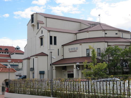 【宝塚】25歳団員急死した問題、上級生俳優ら遺族に謝罪へ　親会社阪急阪神HDが譲歩する形