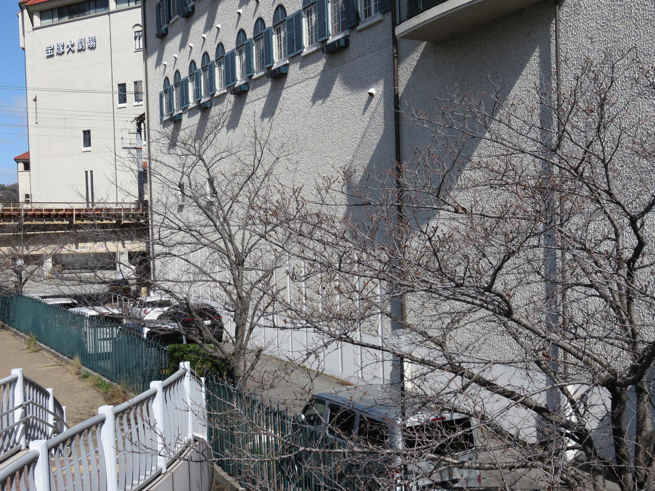 かつて、合格者番号が掲示されていた場所で、今年も掲示はなし（撮影・村上久美子）