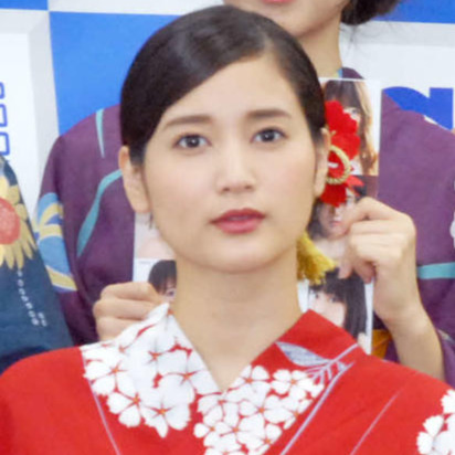 「巨乳すぎるリポーター」一番傷つく言葉を言われ涙止まらなくなる「言葉って本当に大事」