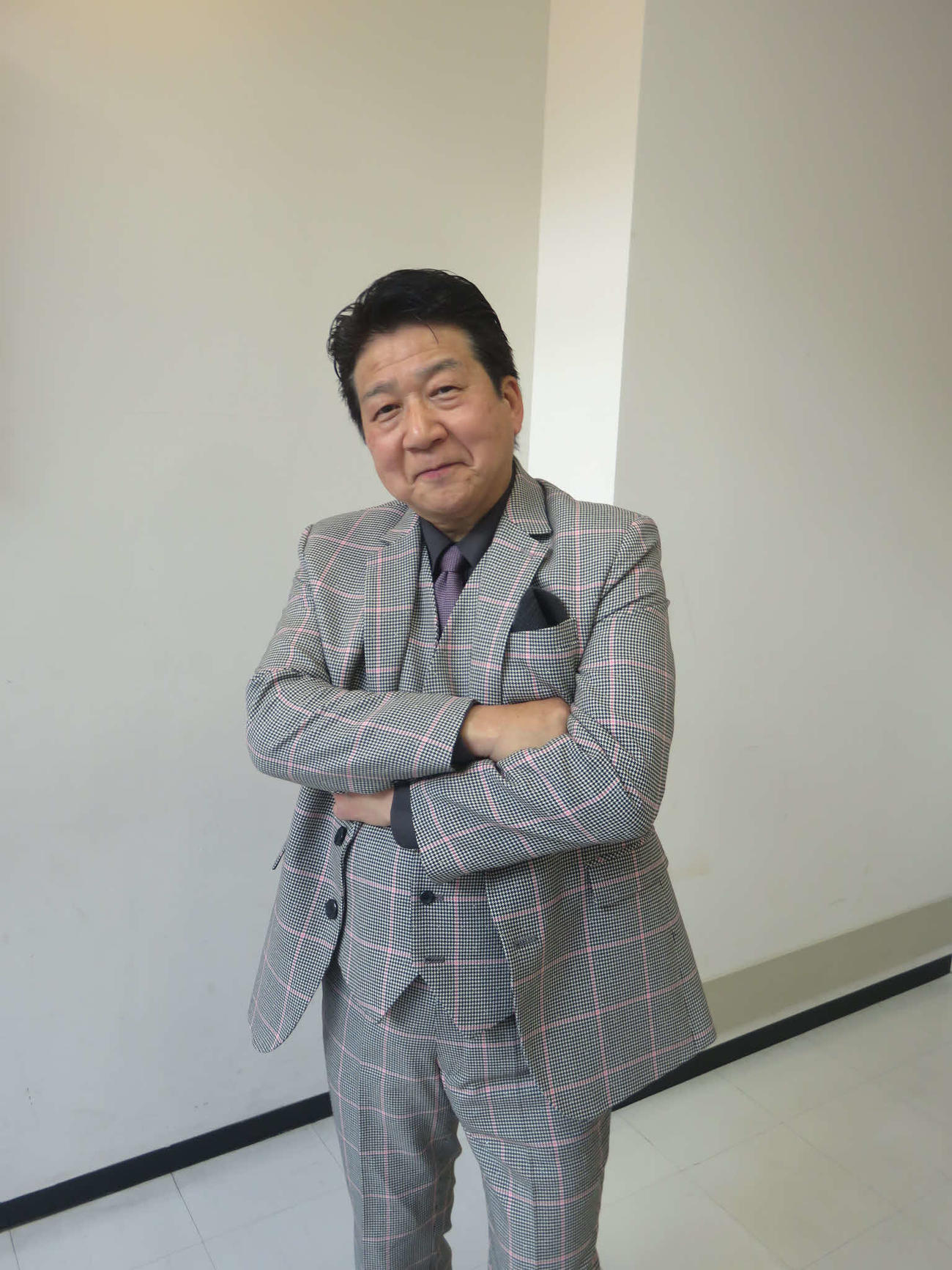 「東京演歌ライブ　なかの」に出演した西方裕之