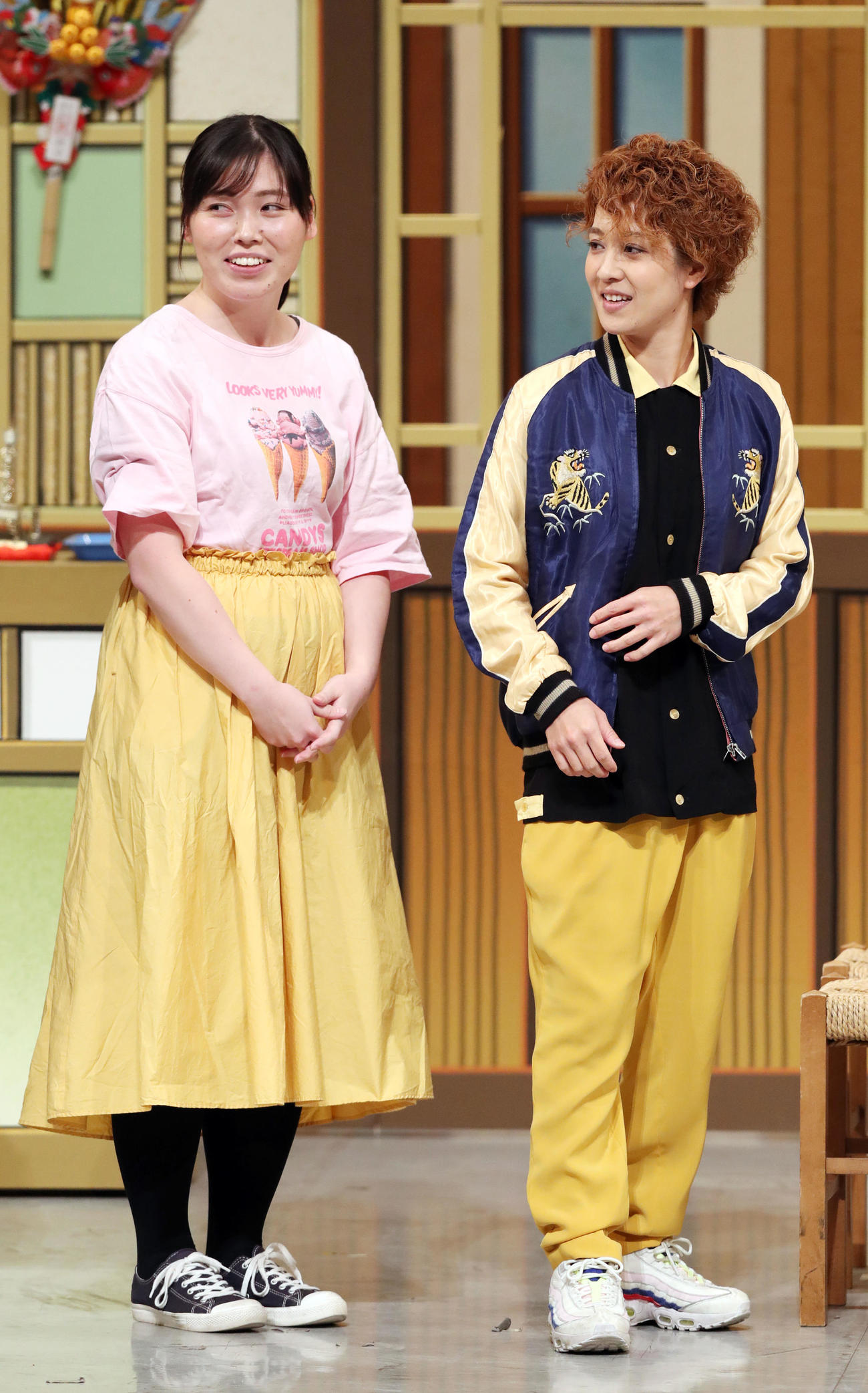 尼神インターの誠子（左）と渚（18年11月撮影）