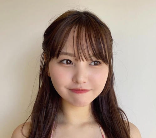 本郷柚巴、豊満美バストあふれるビキニショット連発にファン「ありがとう」