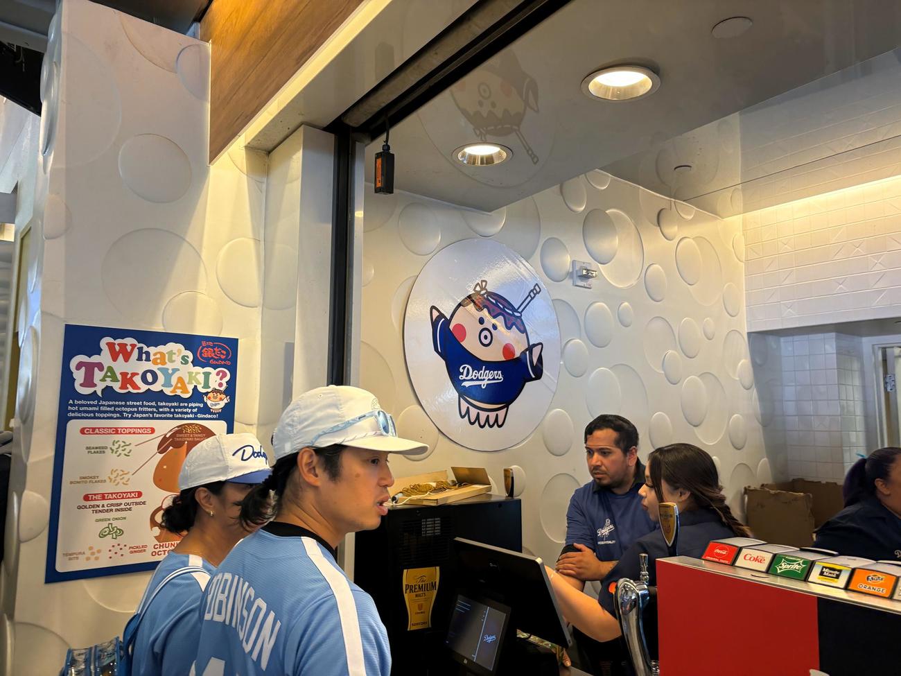 ドジャースタジアムに出店した築地銀だこ