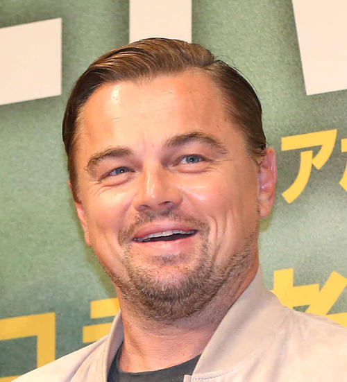 レオナルド・ディカプリオに婚約説　恋人ヴィットリア・チェレッティの左手薬指に大きな指輪