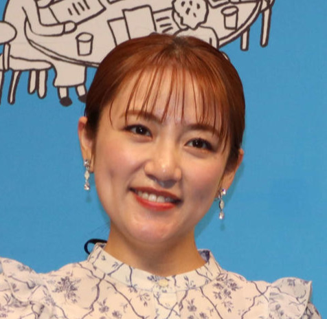 高橋みなみ、親友クロちゃんとツーショット「ツーショットはいらんで～笑」嫉妬するフォロワーも