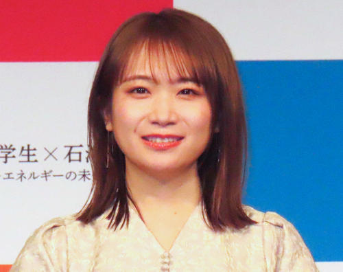 秋元真夏「見ての通り運動神経はありません」逆上がりが出来ないほのぼの動画を公開