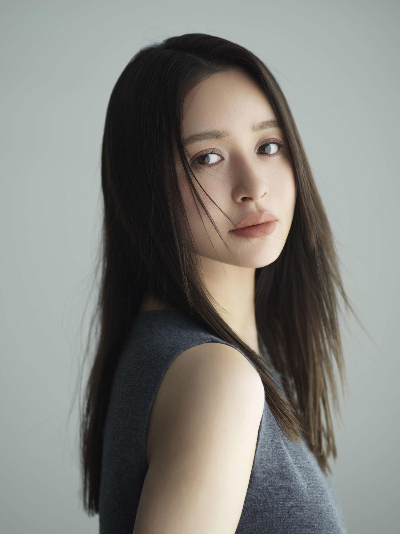「エイベックス・クラン」に所属する野崎萌香