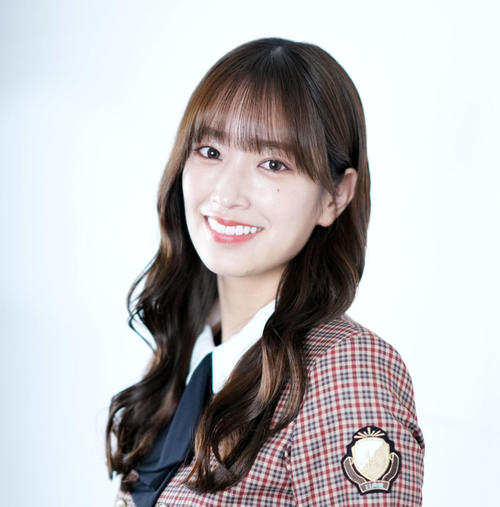 日向坂46佐々木久美が生年月日同じの「お友達」日テレ市來玲奈アナらとのスリーショット公開
