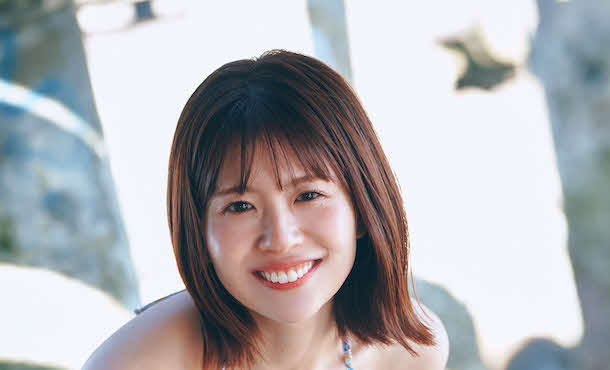 カナダ・バンクーバーで撮影した日向坂46松田好花ファースト写真集の先行カット　撮影：岡本武志／講談社
