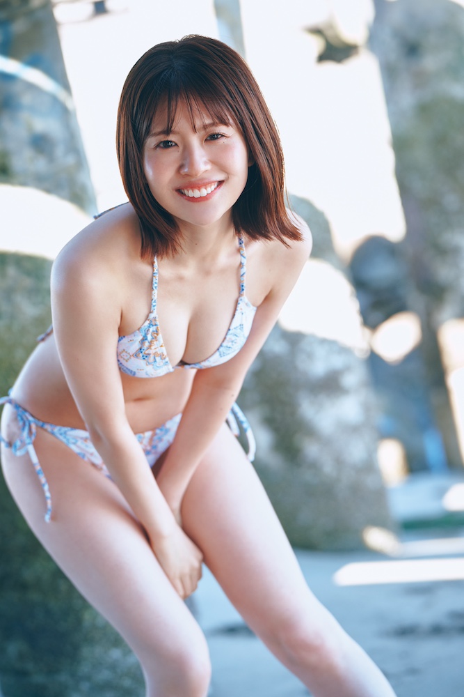 カナダ・バンクーバーで撮影した日向坂46松田好花ファースト写真集の先行カット　撮影：岡本武志／講談社