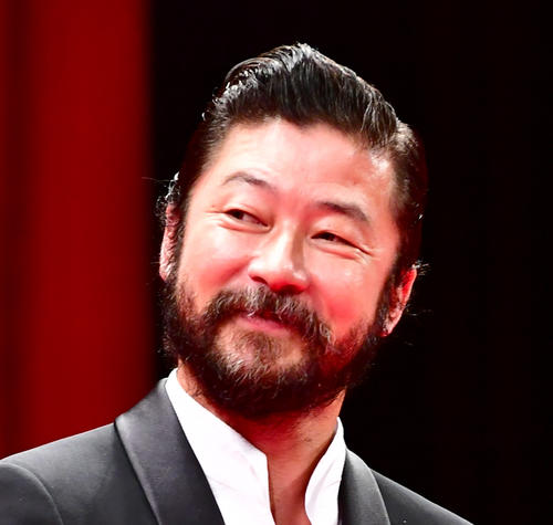 【エイプリルフール】浅野忠信「二代目」に継承し引退宣言「菖蒲湯の里を開く」後継者も登場