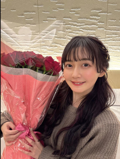 結婚発表した金久保芽衣、新事務所KAMPAIに所属することも報告「ドキドキしています」