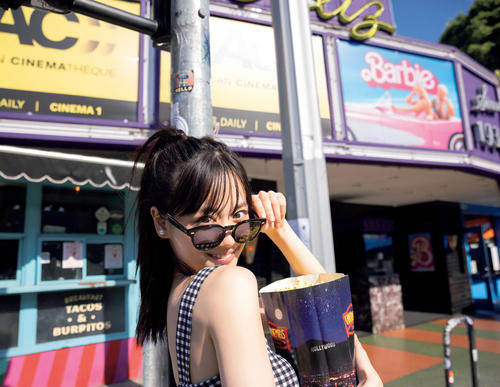 乃木坂46山下美月、2nd写真集裏表紙解禁 部屋着カットなど