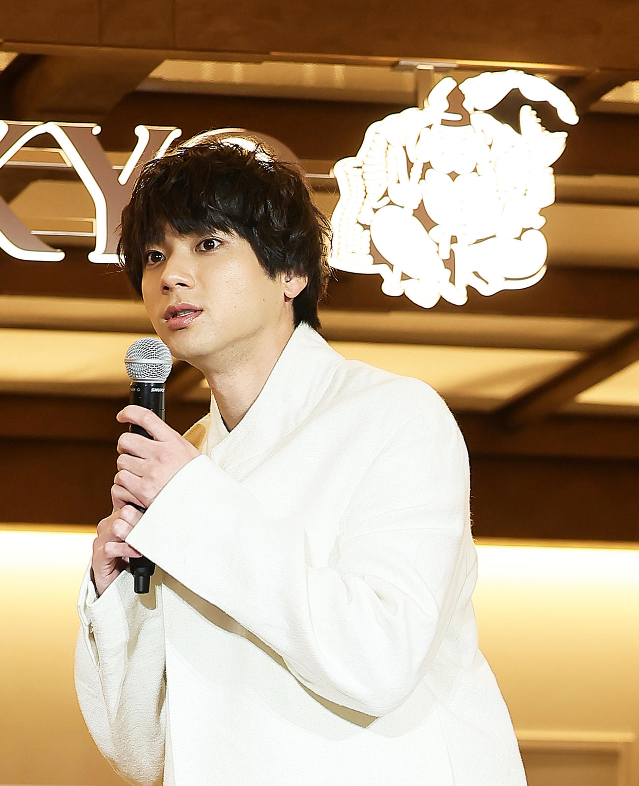 グランドオープン記念イベントに登場した山田裕貴（撮影・足立雅史）