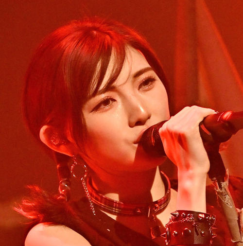 岡田奈々、16年共に過ごした愛犬「サラン」の死を報告　「あなたの曲を作れてよかったよ」