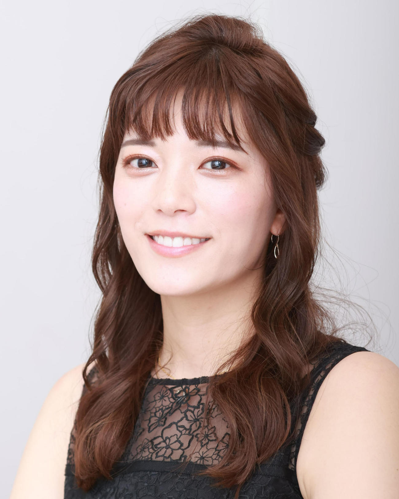 三谷紬アナ（2021年4月撮影）