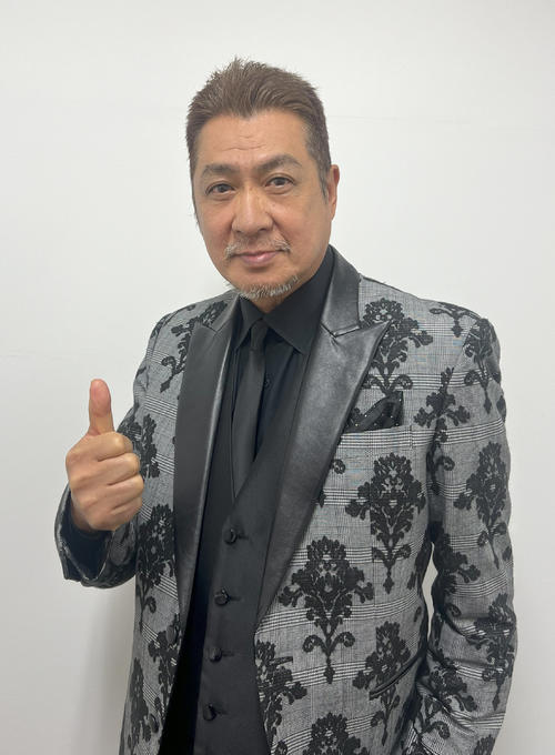 がん治療で活動休止の山川豊が107日ぶりにステージ復帰　10曲を歌唱「今日から新たな１歩」