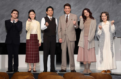 佐藤隆太「みんな前向きですからね」同じ所属事務所から移籍の藤野涼子らと舞台初日前会見