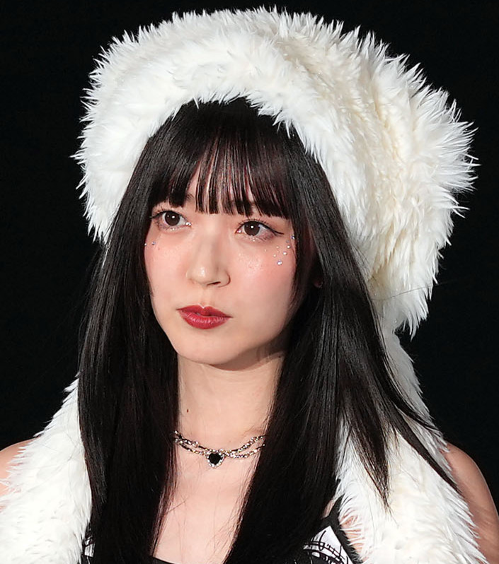 鈴木愛理（2024年3月撮影）