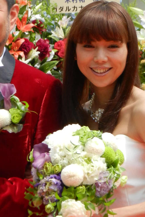 大物芸人＆タレント夫妻、突然の沖縄移住を発表「たくさん夫婦で話し合い…」