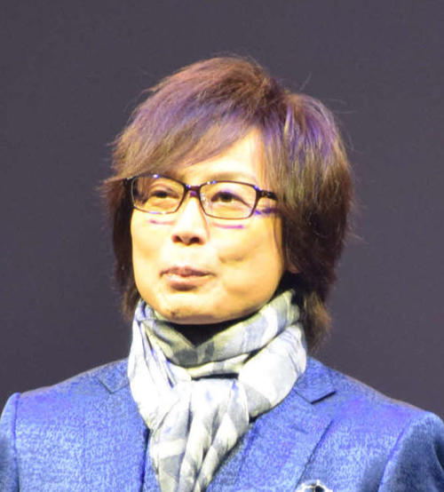 つんく♂、8000人の母校入学式に興奮「まじコンサートみたい」新入生には「でっかい夢を」