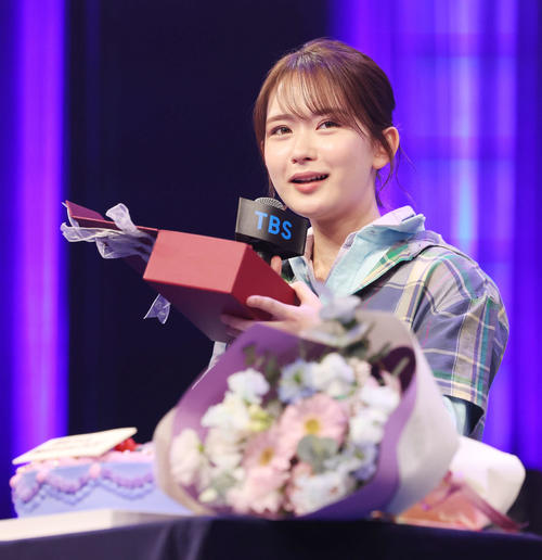 川口春奈は「いい意味で野蛮」畑芽育が印象明かす「あぐらかきながら一緒にお弁当食べてくれた」