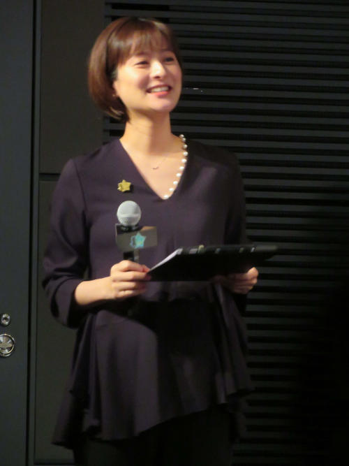 妊娠中の日テレ徳島えりかアナ、大きなおなかで大泉洋トーク仕切る　名探偵コナンイベントに登場