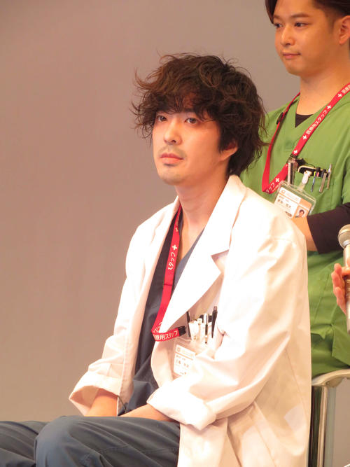 若葉竜也の無造作ヘアに“ラブコール”吉瀬美智子「うちの子と似てる」千葉雄大「頭なでたい」