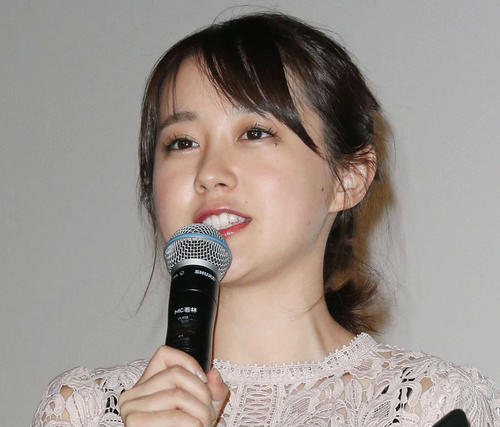 TBS若林有子アナ、オールスター感謝祭でミニスカ美脚　共演者や同局アナとの集合写真も披露