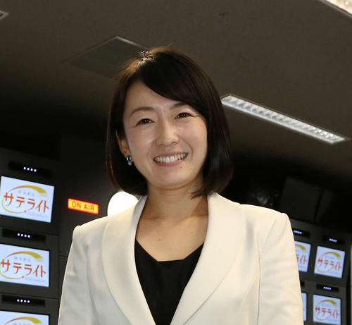 テレ東狩野恵里アナ　片渕茜アナと完全予約制の「喫茶二十世紀」で「#食べすぎた」オフショット