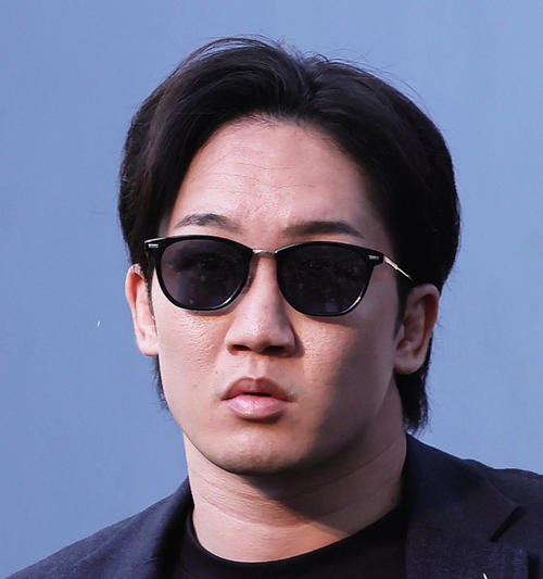 朝倉未来YouTubeメンバーが”空手美女”と電撃婚発表　ともにブレイキングダウン出場