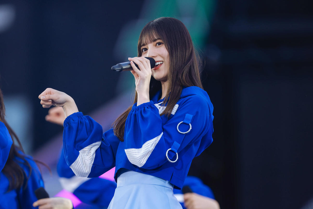 日向坂46「5回目のひな誕祭」DAY2でパフォーマンスする小坂菜緒（上山陽介氏撮影）