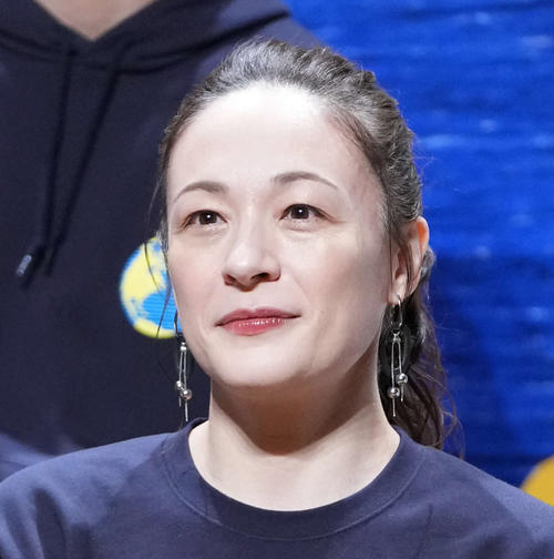シルビア・グラブ「今年の花見欲求は満たされました」　大阪造幣局・桜の通り抜けで堪能