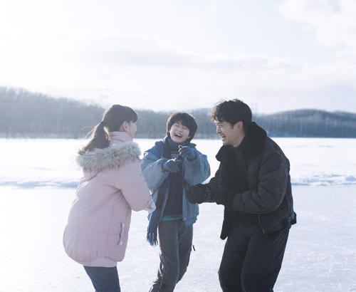 EBiDAN　NEXT越山敬達主演、池松壮亮出演「ぼくのお日さま」がカンヌ映画祭ある視点部門出品