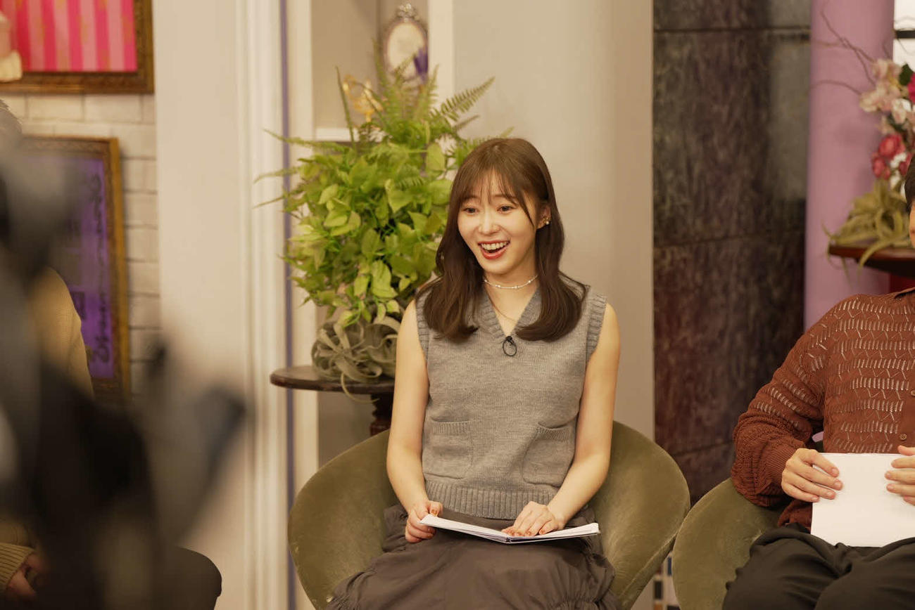 日本テレビ「リベジョ～憎きヤバ男にテンチューくだす！～」でMCを務める指原莉乃