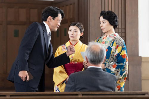 【第３週の虎に翼】寅子たちは女子部宣伝のため法廷劇を上演しようとするが小橋らの妨害で中止に