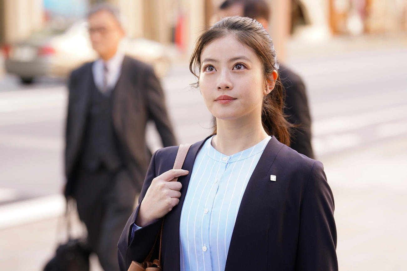 ドラマ「花咲舞が黙ってない」に主演する今田美桜