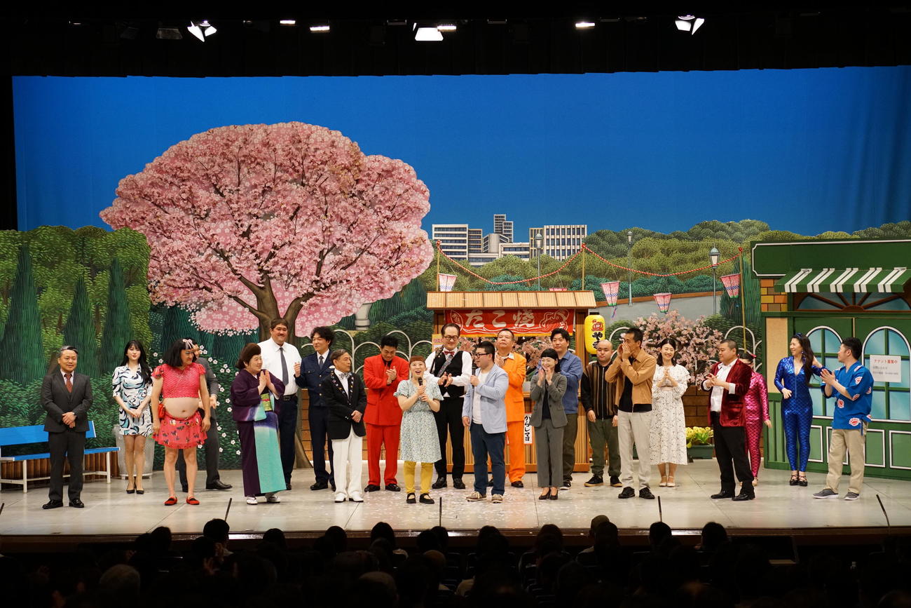 吉本新喜劇の森田まりこ、清水啓之のNGKでの初の夫婦イベントには豪華メンバーが出演（撮影・松浦隆司）