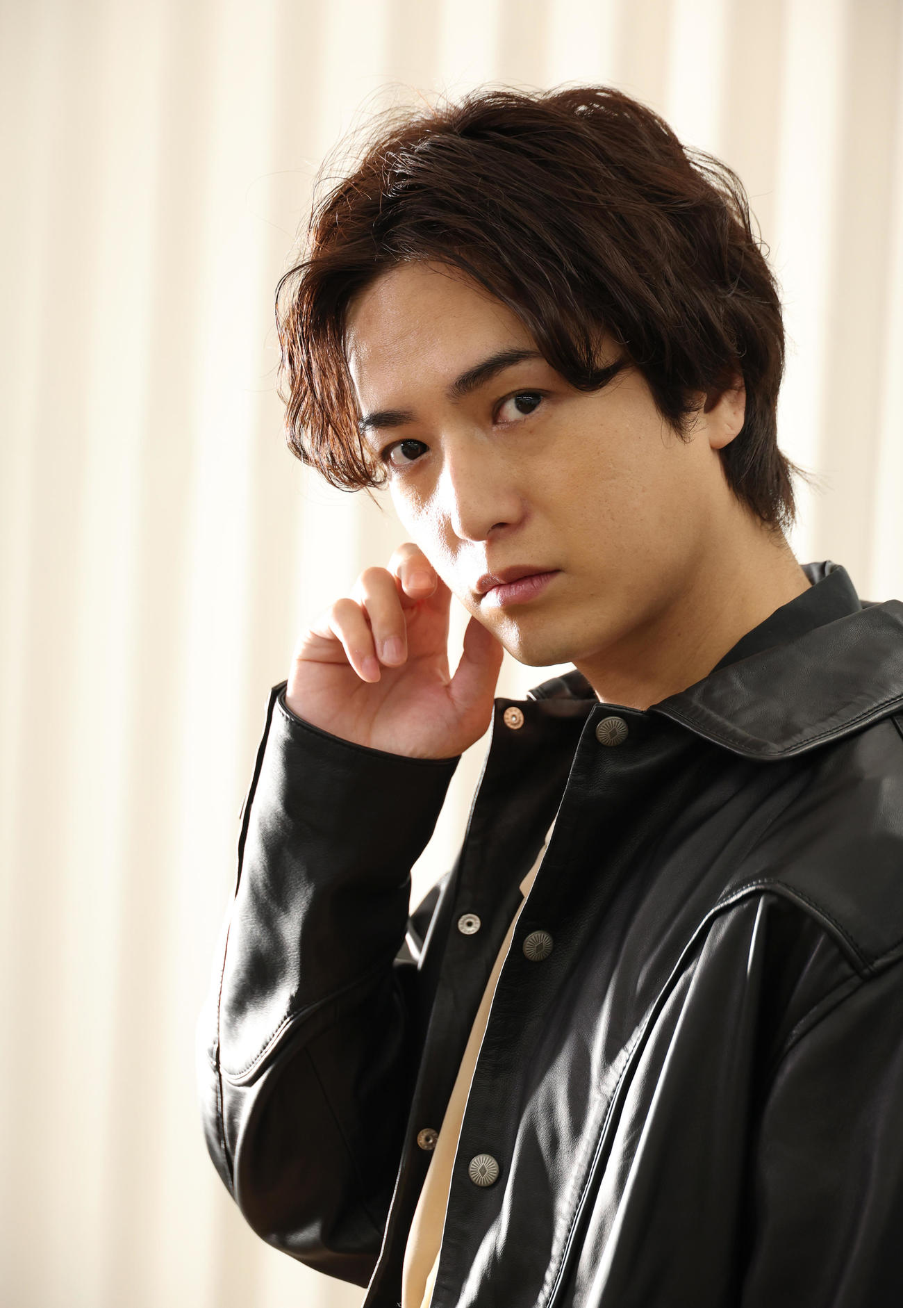 初プロデュース、初監督に挑戦した中村優一（撮影・中島郁夫）