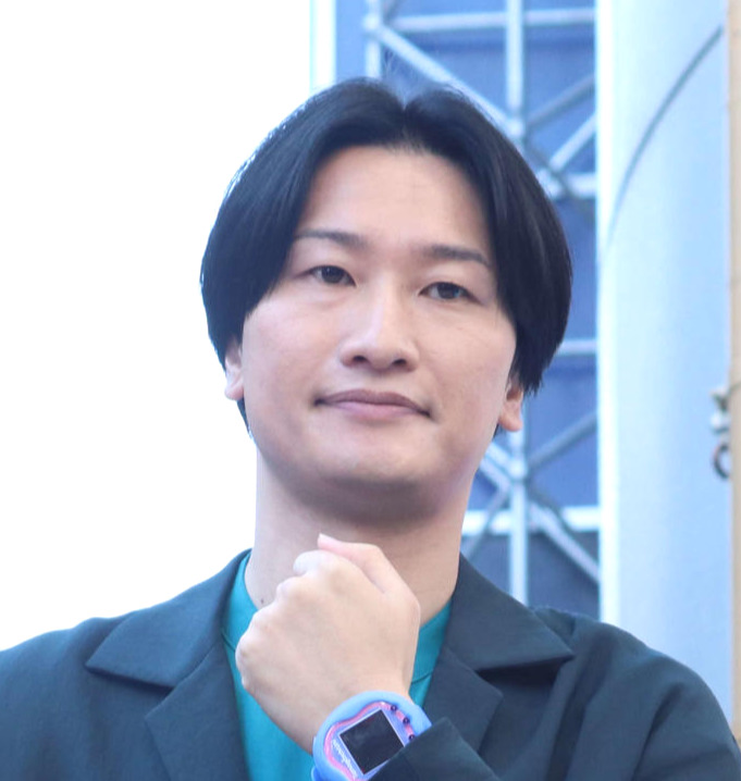山添寛（2023年11月撮影）