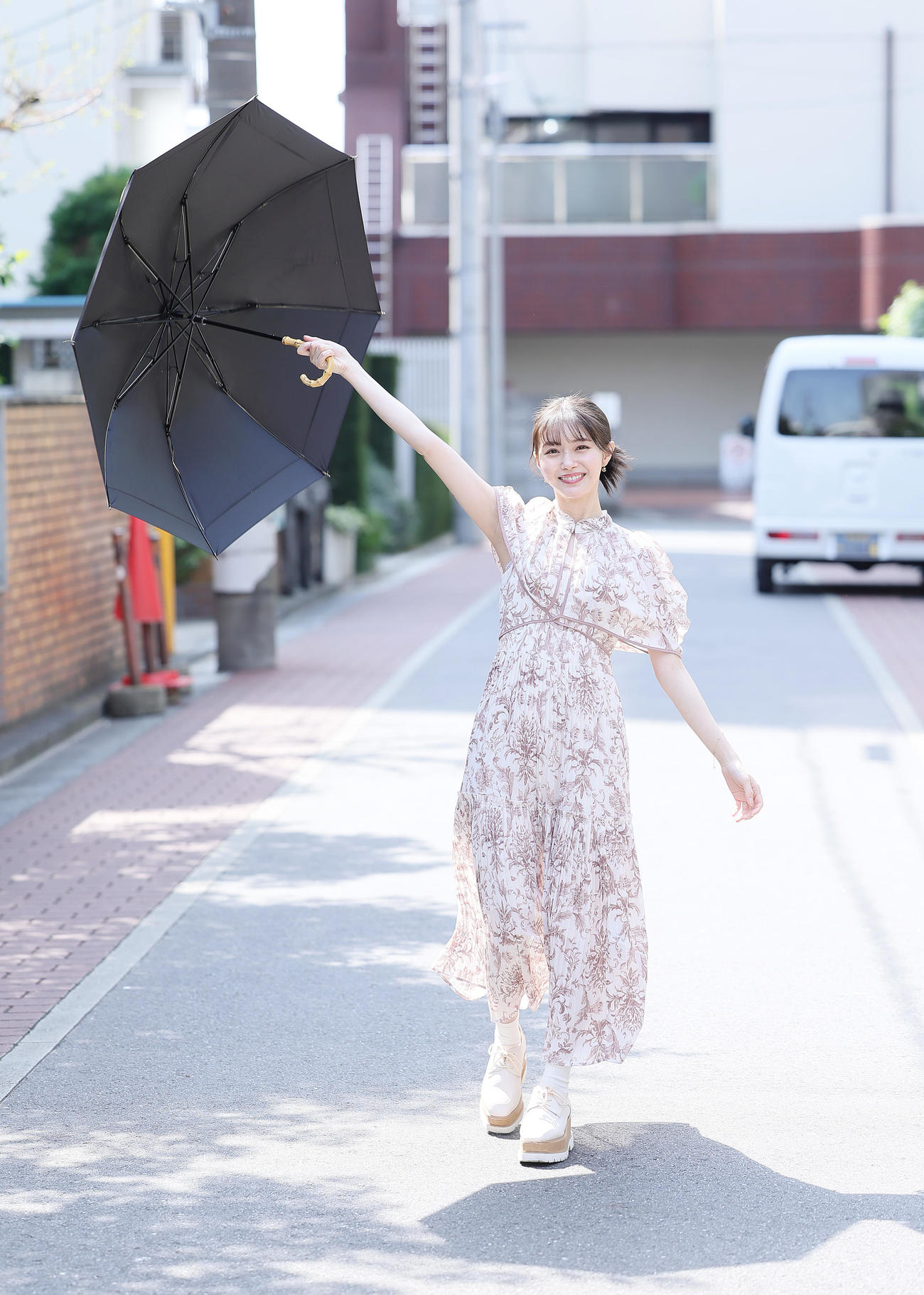 さわやかな笑顔を見せる元AKB48市川美織（2024年4月2日撮影）